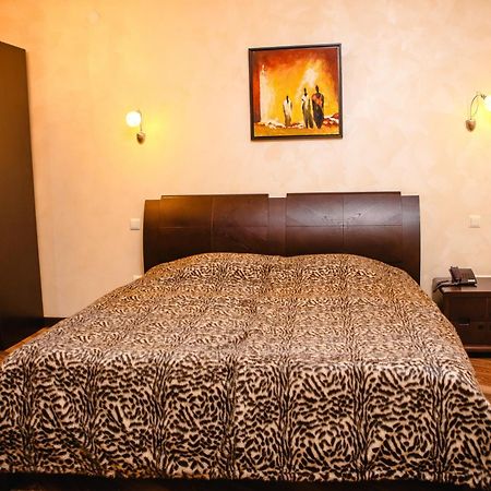 Totem Hotel Szymkent Zewnętrze zdjęcie