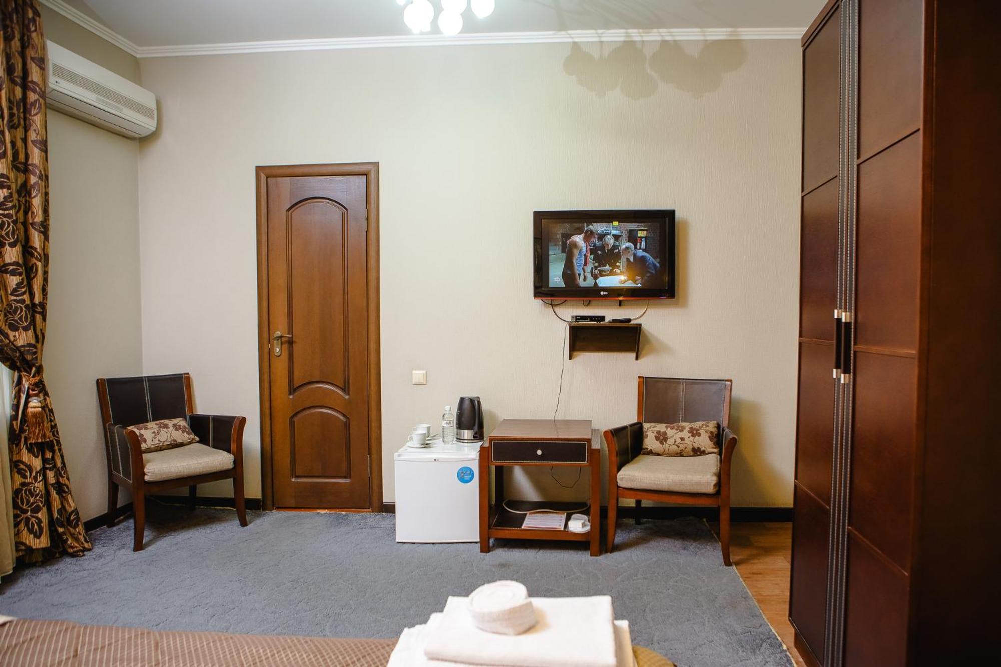 Totem Hotel Szymkent Zewnętrze zdjęcie