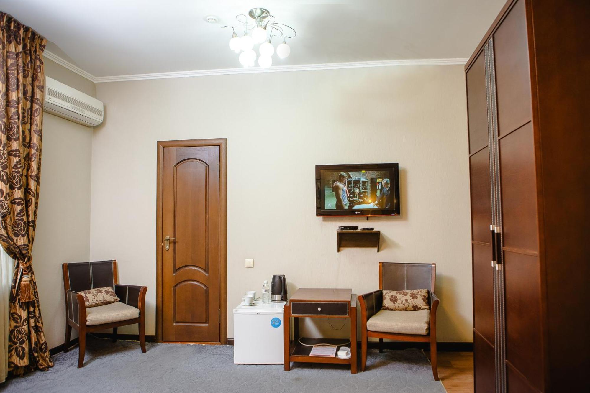 Totem Hotel Szymkent Zewnętrze zdjęcie