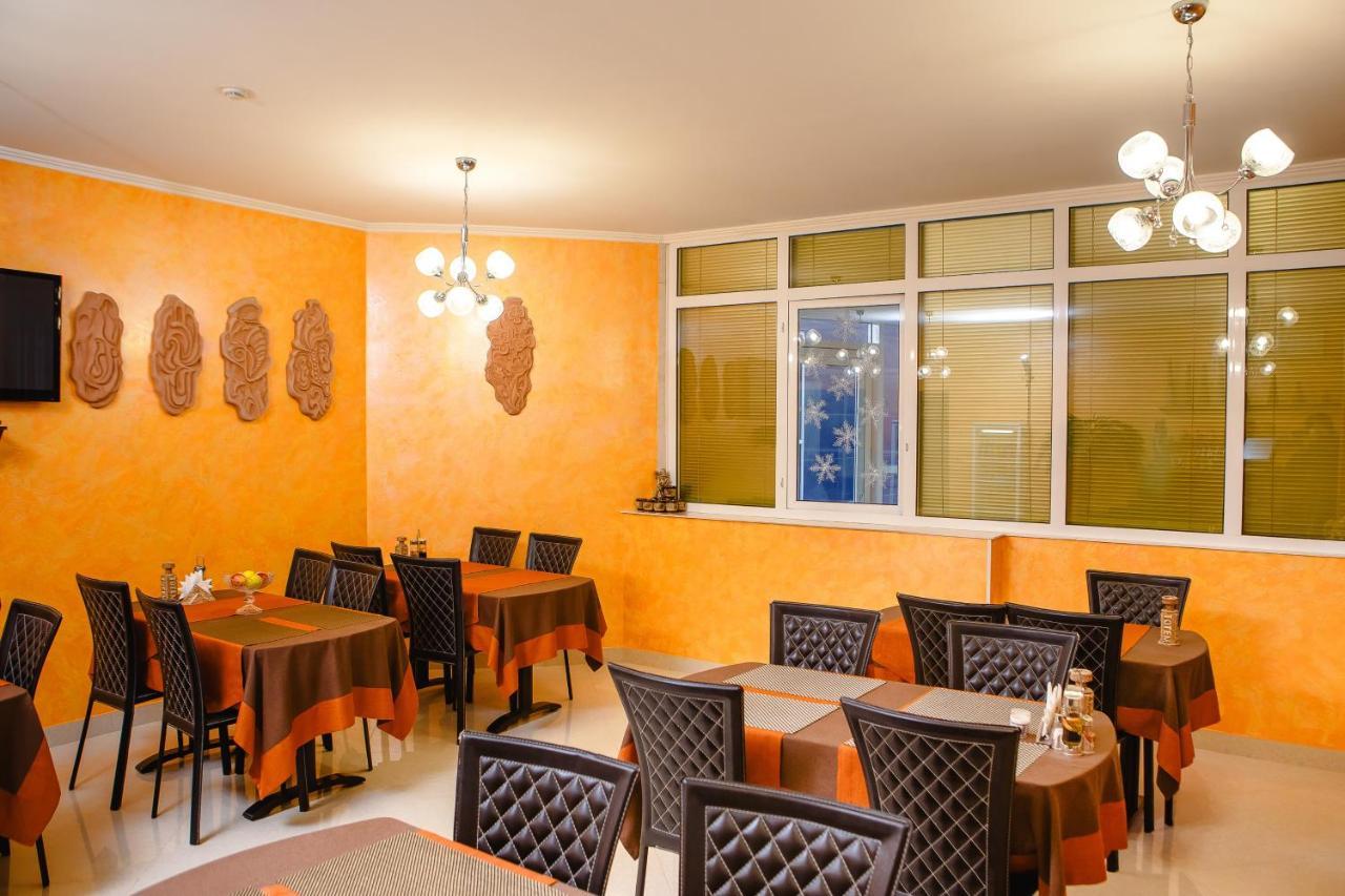 Totem Hotel Szymkent Zewnętrze zdjęcie